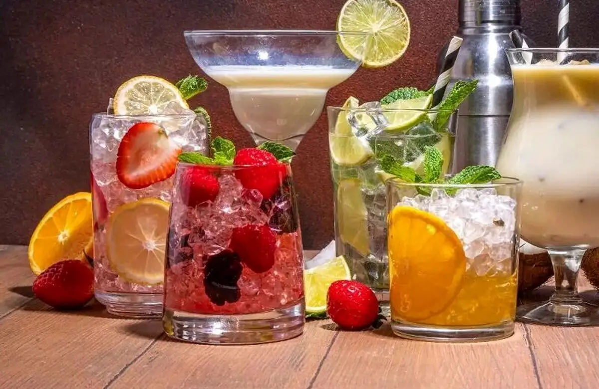 آبرسان‌های خوراکی و نقش آن‌ها در سلامت پوست