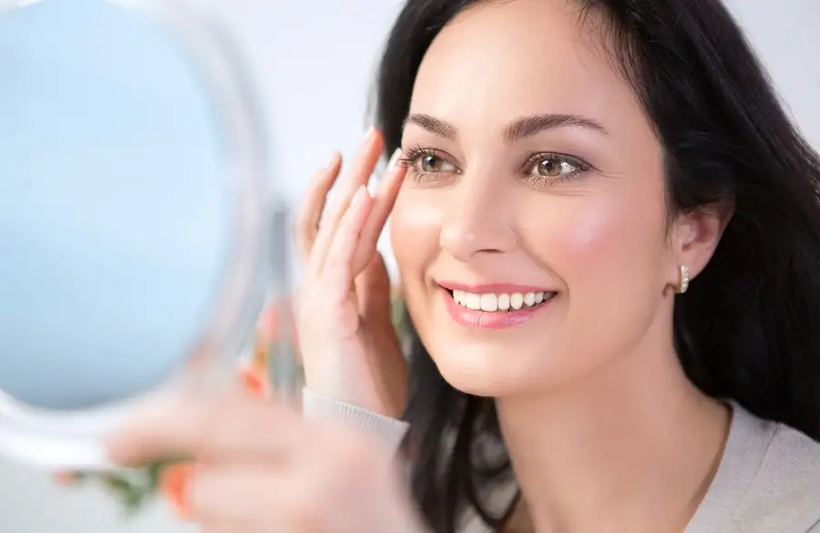 چرا بعد از میکرودرم، میکرونیدلینگ یا پلاژن پوست می‌درخشد؟