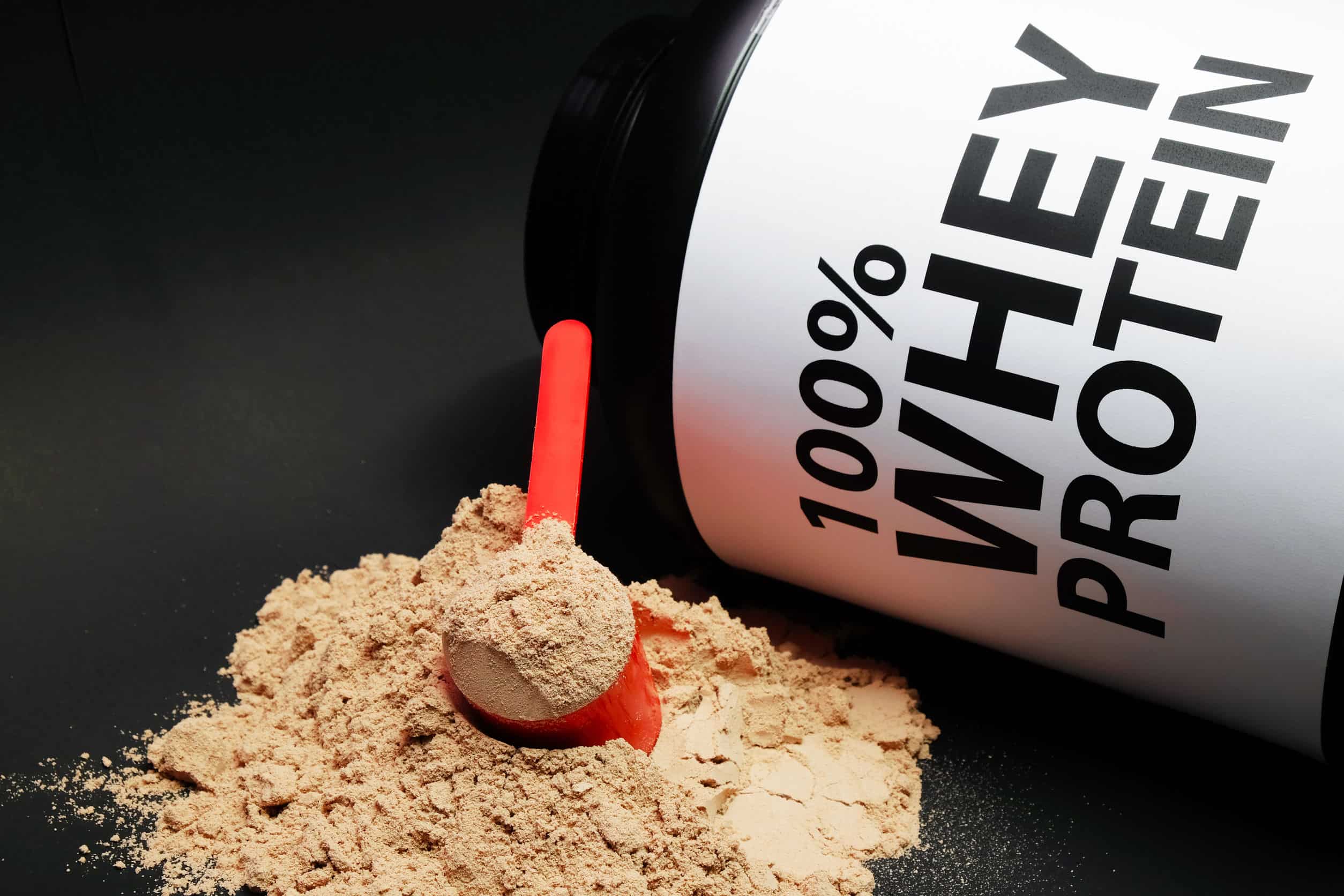 پروتئین Whey و ارتباط آن با بروز آکنه